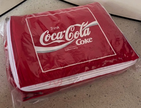 09671-6 € 6,00 coca cola koeltasje voor 6 blikjes trink coca cola.jpeg